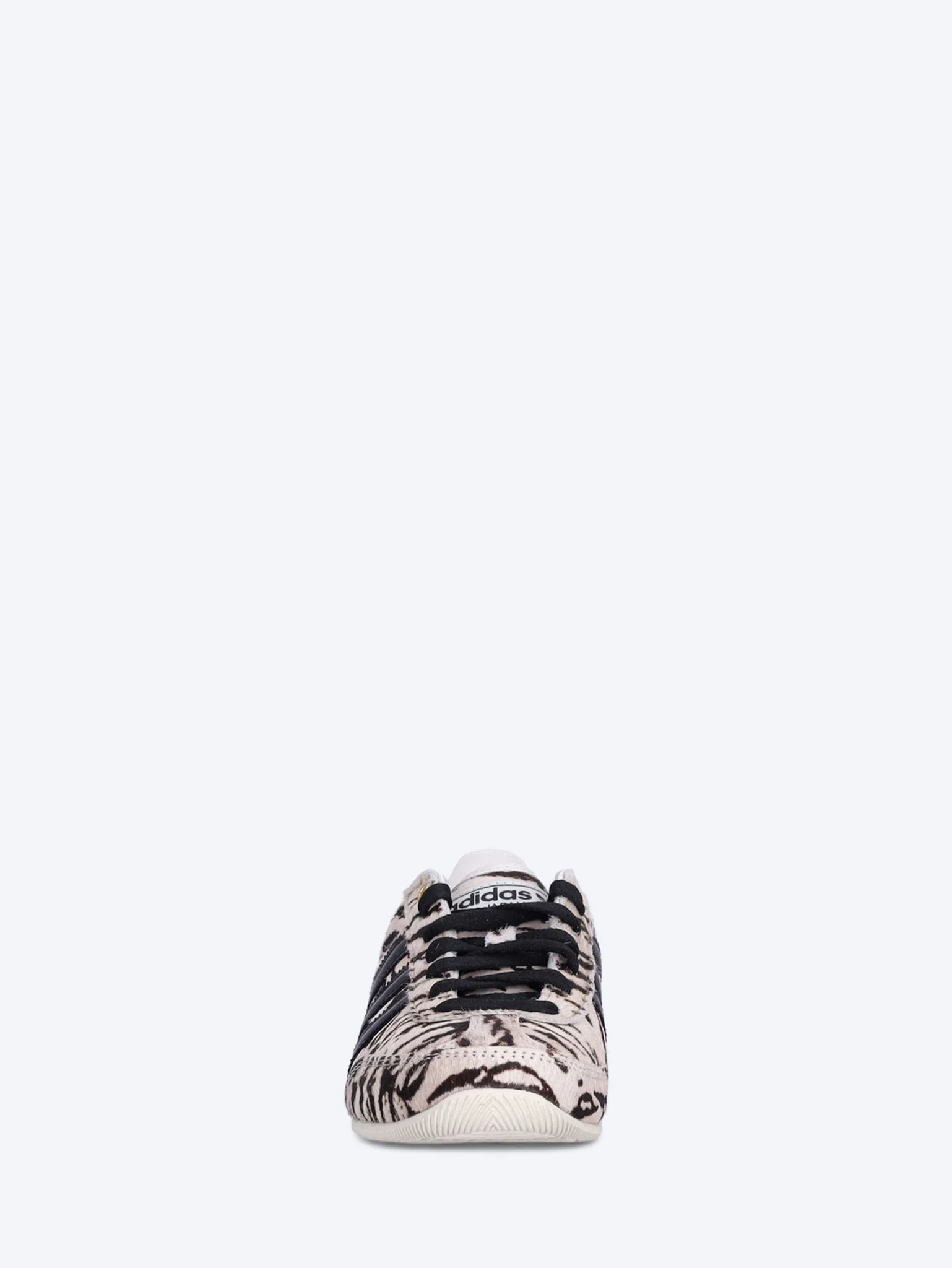 Japan w sneakers - Image 3