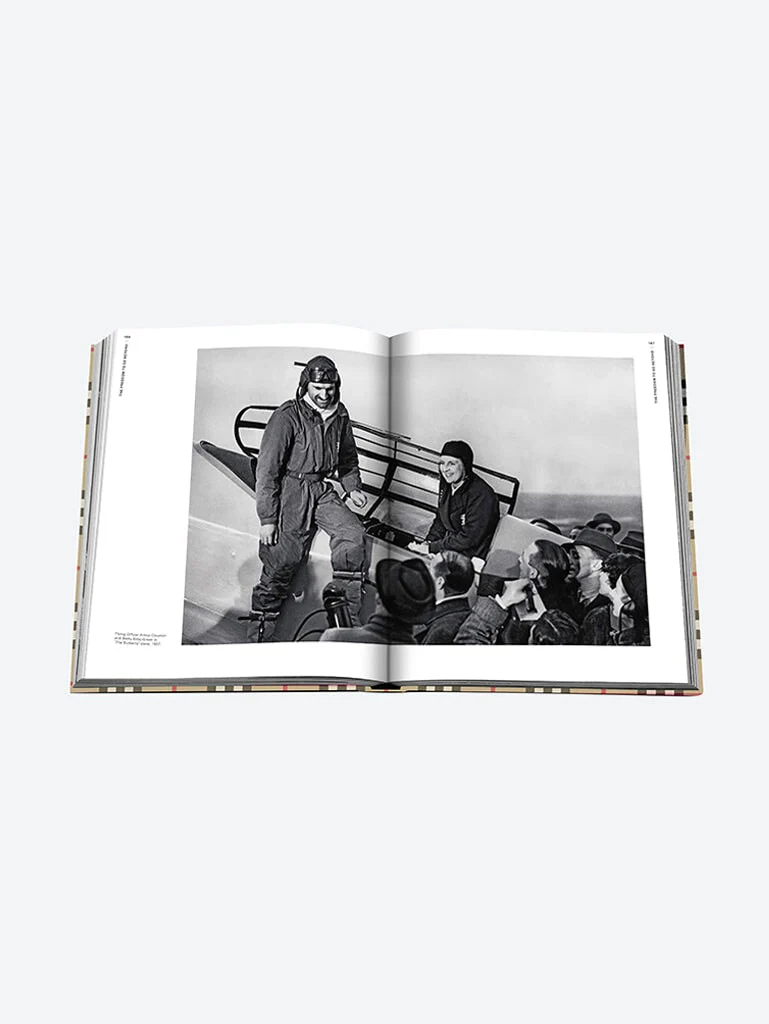 Burberry - Image 9