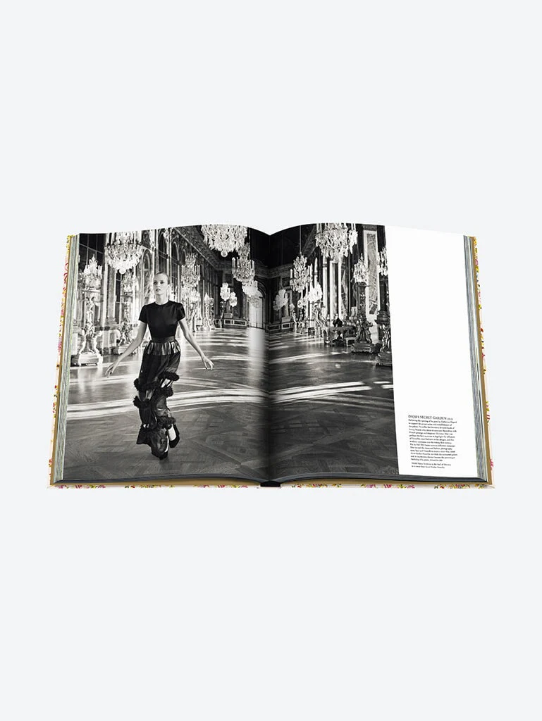VERSAILLES: FROM LOUS XIV TO JEFF K - Image 16