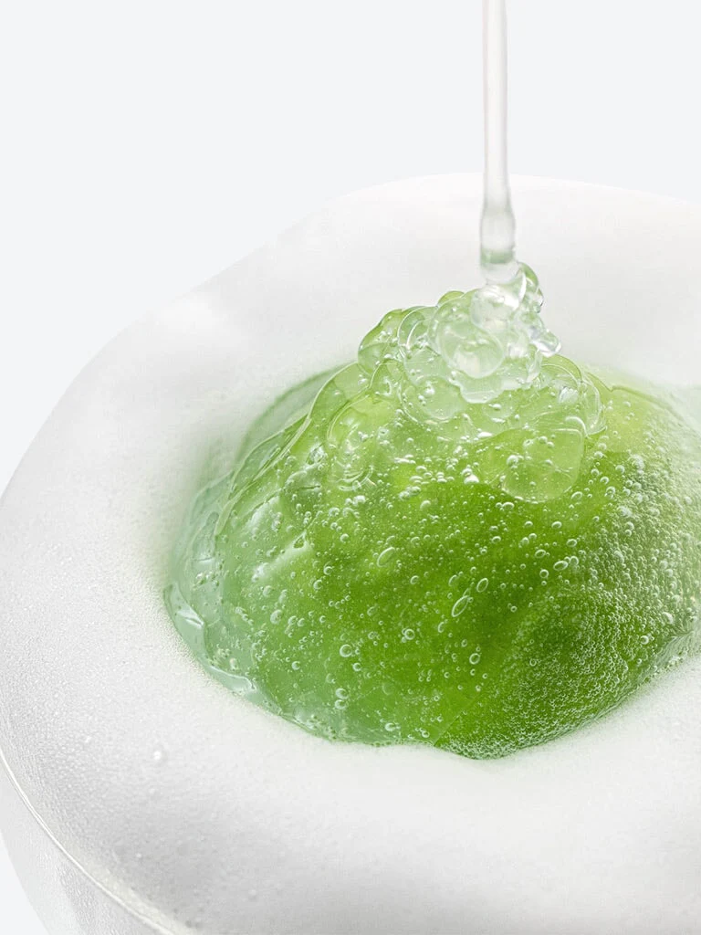 Green plum refreshing cleanser 100 ml - Image 2
