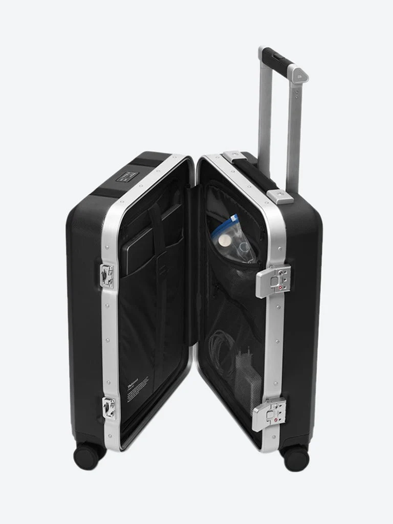 RAMVERK PRO CARRY-ON BLACK OUT - Image 4