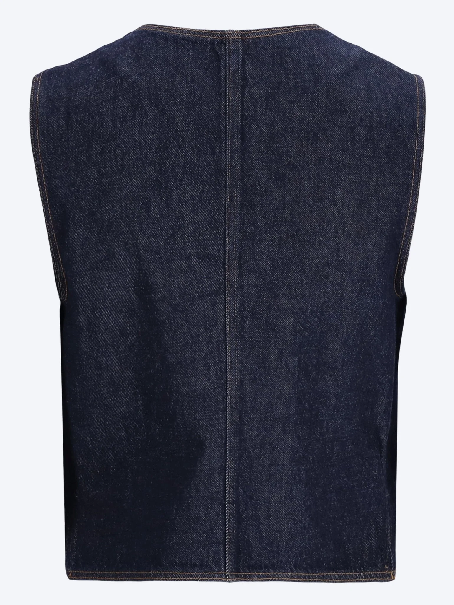 The denim jacket - Image 3