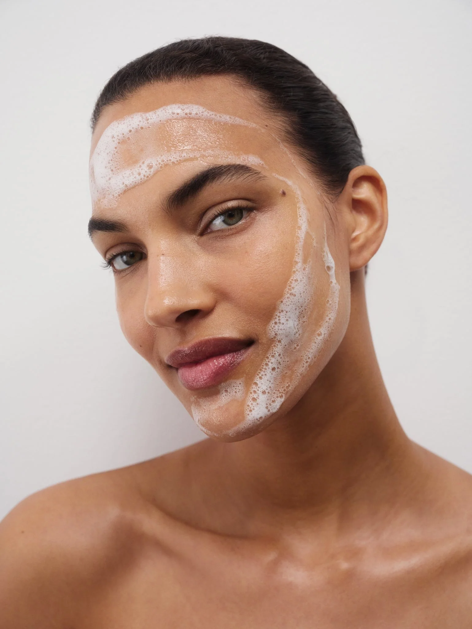 Daily detox foaming cleanser - Image 6