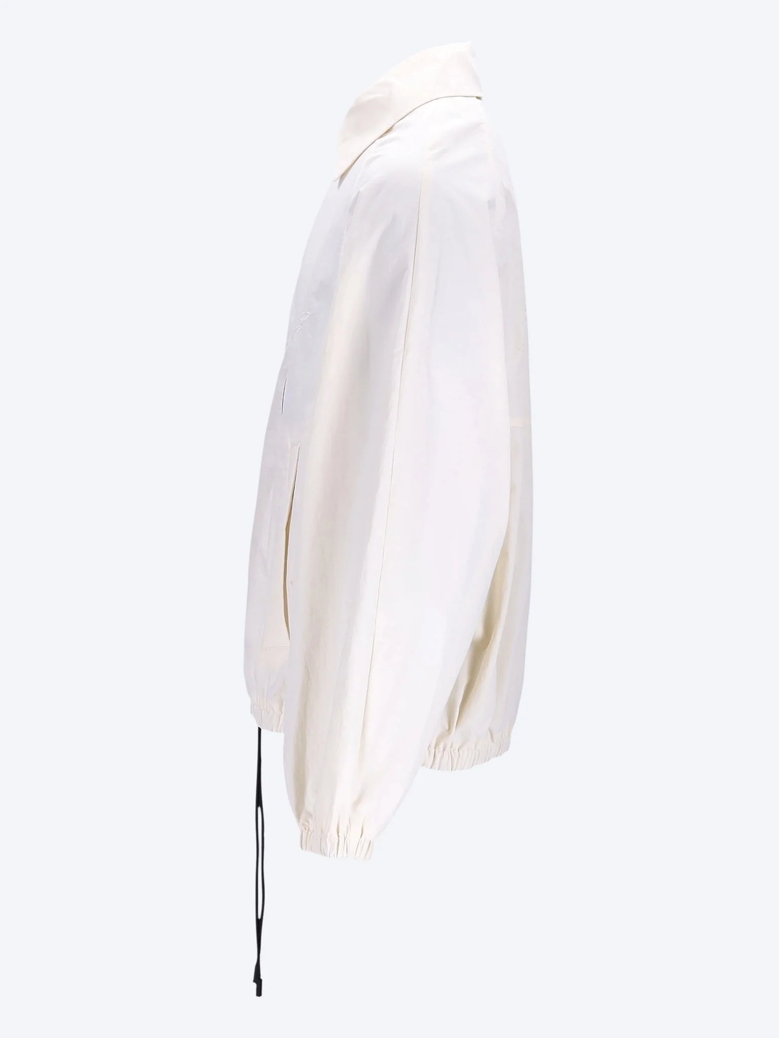 The windbreaker - Image 2