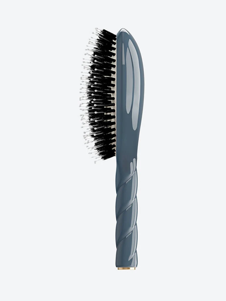 N.03 the essential soft large brush blue - Image 2
