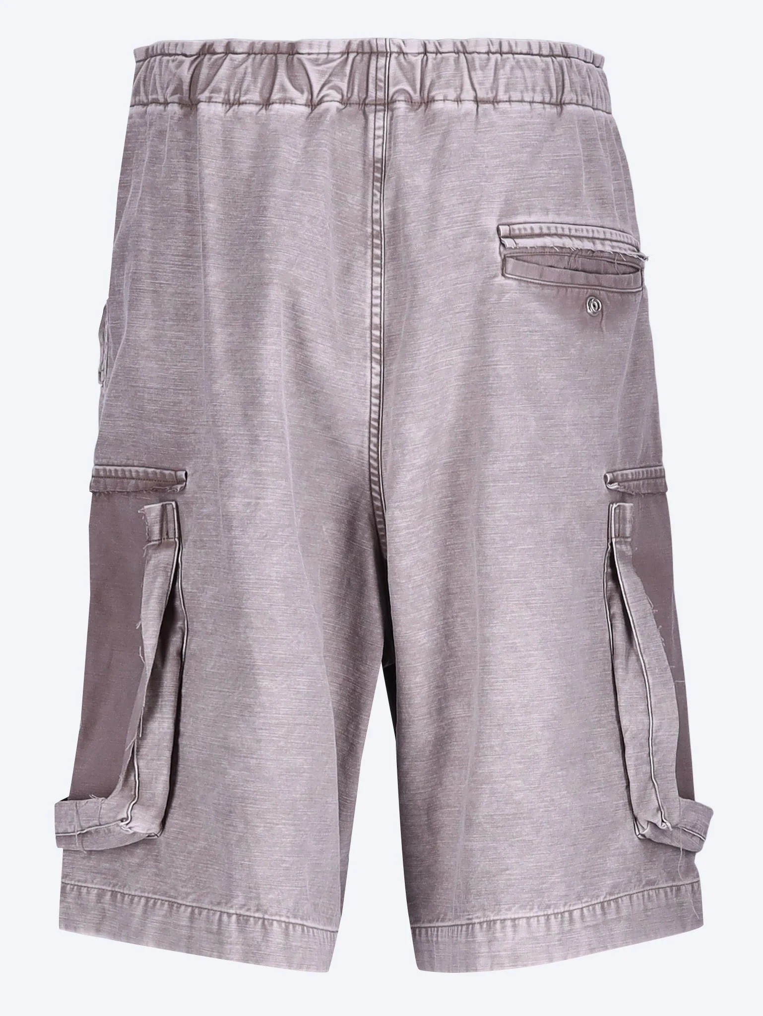 Damaged cargo shorts - Image 3